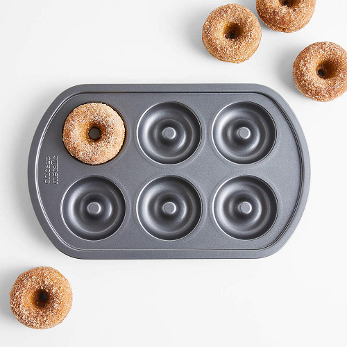 Chicago Metallic 6 Cavity Doughnut Pan